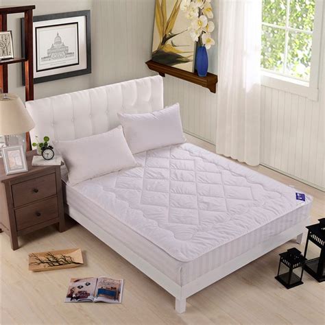 Available in various sizes & styles, we're certain most beds come in one of several standard sizes, and you'll be glad to know that our mattresses cheaper mattresses, with fewer springs, are prone to sinking in the middle, so the two of you can. How Much Is A King Size Mattress (With images) | King size ...