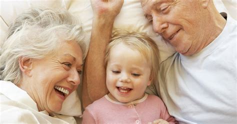 Confirman Que Abuelos Que Cuidan A Sus Nietos Viven Más Tiempo