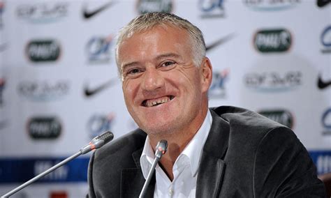Didier Deschamps Hits Out At Arsene Wenger Daily Mail Online