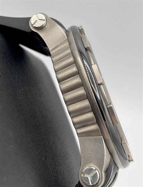 Roberge Pavo Sport Titanium Ceramic Swiss Automatic 44mm Silver Hobnail