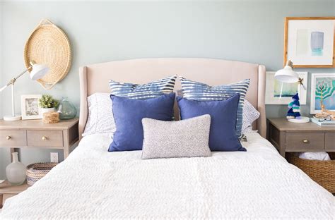 12 Beautiful Blue And White Bedrooms