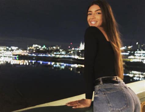 Mimi Keene Meet The 23 Year Old Who Plays Ruby In Sex Education