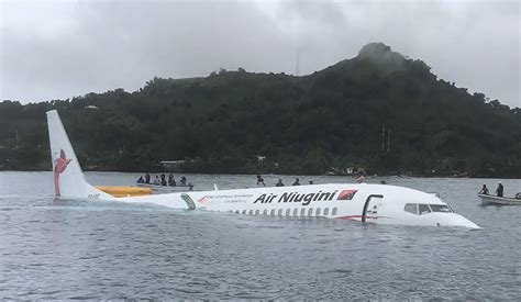 All Survive After Air Niugini Flight Crashes Into Chuuk