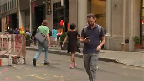 Mayor Bill De Blasio Wants Pedestrians To Pay Attention Stay Off Phones While Walking In The