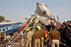 India Train Derailment Kills More Than 100 Near Kanpur, Uttar Pradesh ...