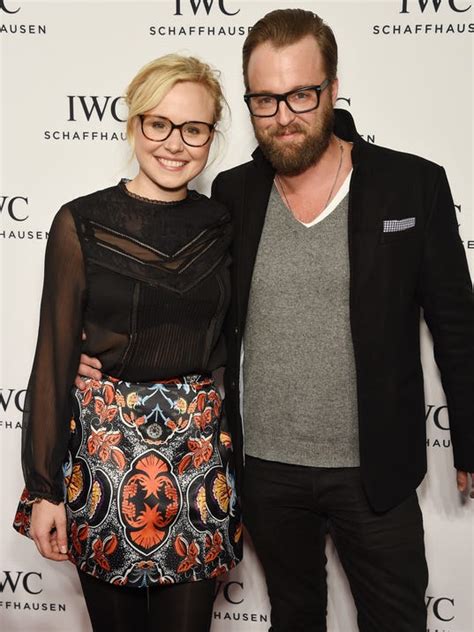 Alison Pill Marries Joshua Leonard