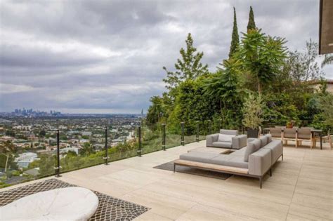 Magnificent 8995 Million Hollywood Hills Home For Sale In Los Angeles