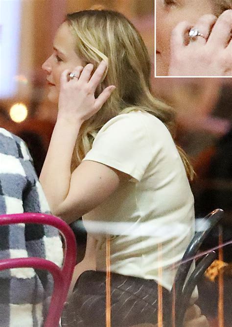 Jennifer Lawrence Finally Reveals Engagement Ring From Cooke Maroney