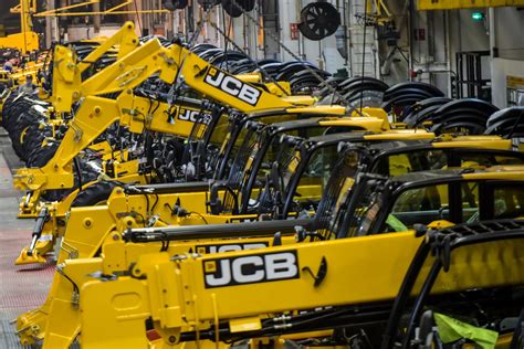 Jcb Creates 600 Jobs To Meet Unprecedented Demand Uk Plant Operators