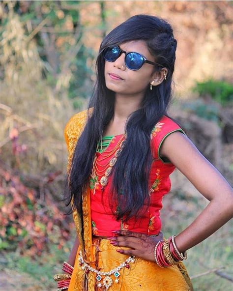 Hiral Chavda द्वारा Instagram फ़ोटो • 22 अप्रैल 2020 को 0839 Pm बजे Stylish Girls Photos