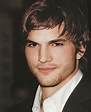 Ashton Kutcher | Young ashton kutcher, Ashton kutcher, American actors