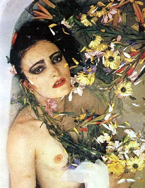 Naked Siouxsie Sioux Added 07 19 2016 By Blackzamuro
