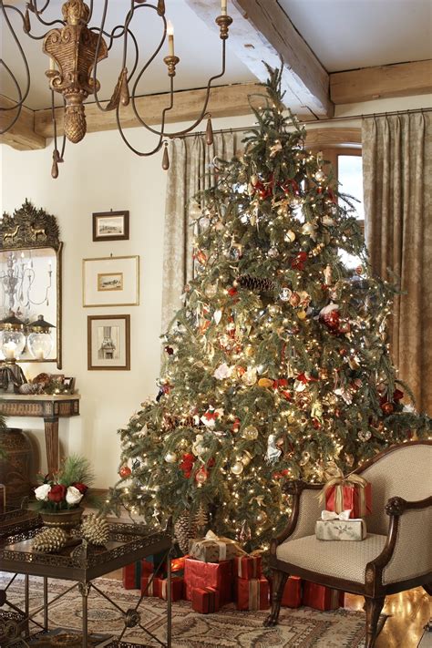 Another thing we must do when planning the christmas decoration ideas at home is to think about the staircase decoration for this christmas. 50 Christmas Decorations For Home You Can Do This Year ...