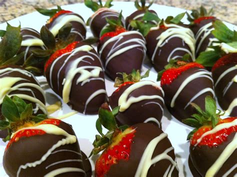 Chocolate Covered Strawberries Andicakes