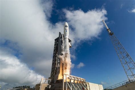 Video Space Forces Experimental X 37b Launches From Cape Canaveral