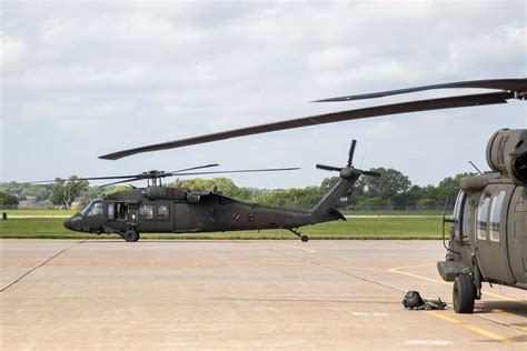 Two Uh 60 Blackhawk Helicopters And 13 Soldiers Assigned Nara And Dvids