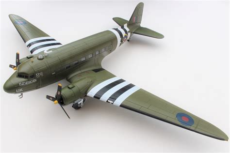 Corgi Douglas C 47 Dakota Za947 Kwicherbichen 172 Diecast Plane Model