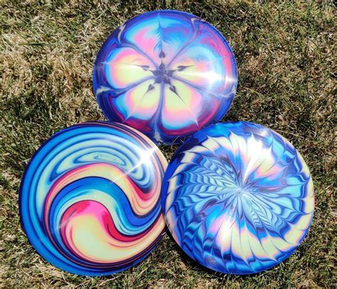 beautiful-dyed-heat-discs-armored-rooster-ript-revenge-disc-golf