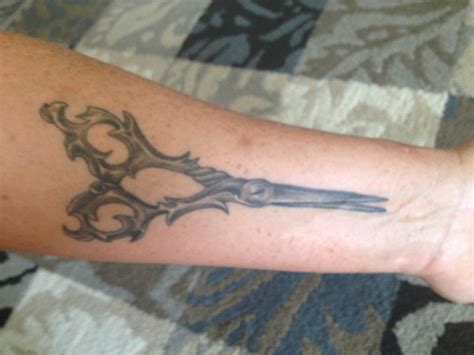 Tattoo Of Shears Scissors Tattoo Tattoos Body Art