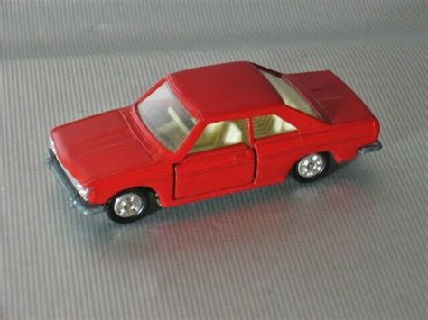 Vintage Tomica Nissan New Bluebird Sss C No 1 Diecast Toy Car Antique Price Guide Details Page