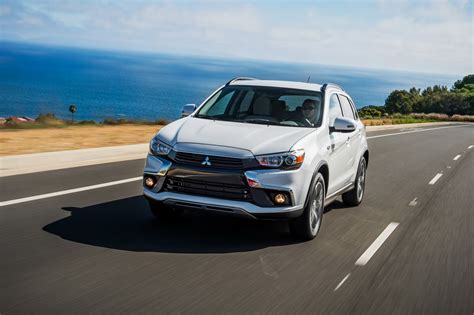 The base es model gets only essential features, and it requires a step up to get more desirable options. 2016 Mitsubishi Outlander Sport Adds Dynamic Shield Grille ...