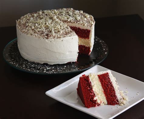 Erin S Food Files Lincolns Red Velvet Cheesecake Cake