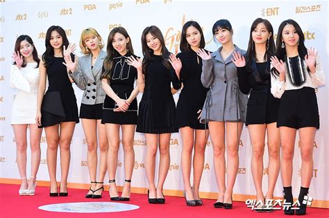 Stars Dazzle On The Red Carpet For 1st Day Of 32nd Golden Disc Awards