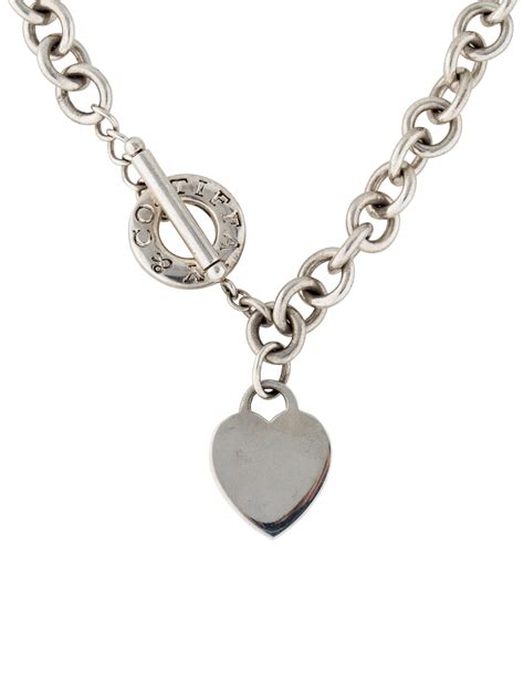 tiffany-co-heart-tag-toggle-necklace-necklaces-tif34116-the