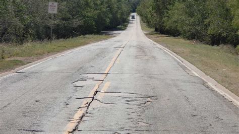 Report Finds Oklahomas Rural Roads Face Significant Challenges