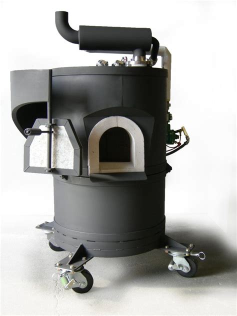 It allows the artist to unleash their full inventiveness. Invested Pot Furnace - 150lb | Blown glass art, Glass art ...