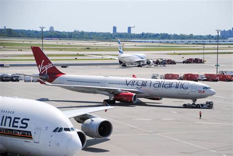 Jfk Airport Spotting From Twa Hotel Pool Deck August 2019 Zamboni