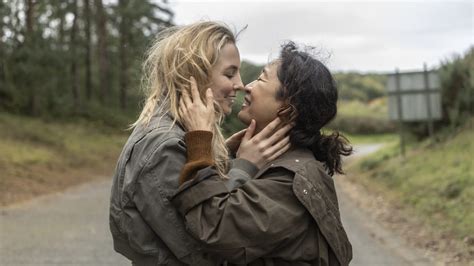 Did ‘killing Eve Really Just End With A ‘bury Your Gays Twist