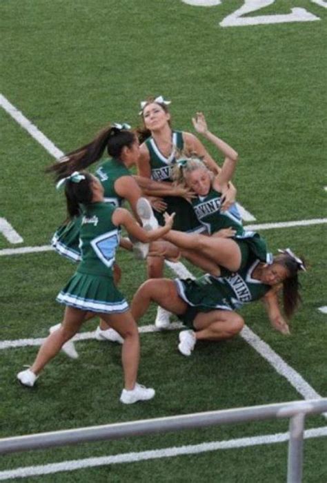 Lensvid Sports Moments That Were Too Perfectly Timed Cheerleading