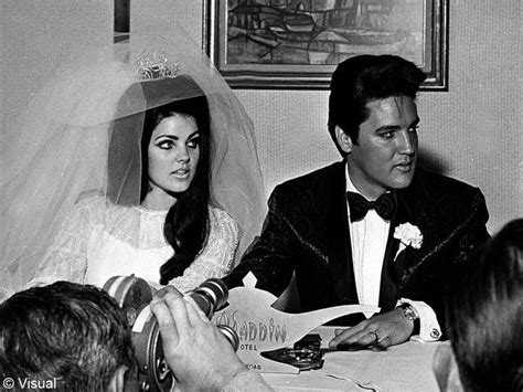 Le Mariage De Elvis Presley Et Priscilla Beaulieu Les Meilleures Photos De Mariage De Stars Elle