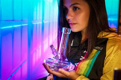 Why Use A Bong 6 Best Key Benefits To Know