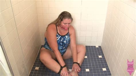 114 Jess Rope Bound In The Shower Mp4 Swimwear Bondage Clips4sale