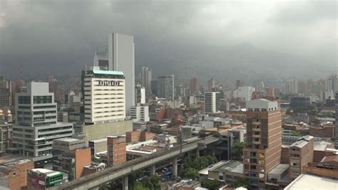 Medellín Cómo Vamos Preocupa La Desconfianza En La Institucionalidad