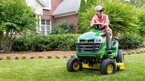 John Deere Provides Comfort And Ease Of Use With New Lawn Tractors