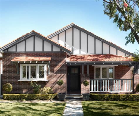 A Heritage California Bungalow Receives A Timeless Renovation