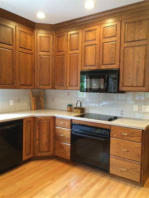 Adding Warmth And Sophistication To Your Home Natural Oak Cabinets