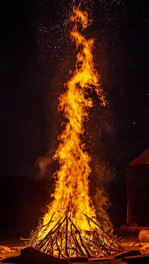 Bonfire At Night Photo Free Fire Image On Unsplash