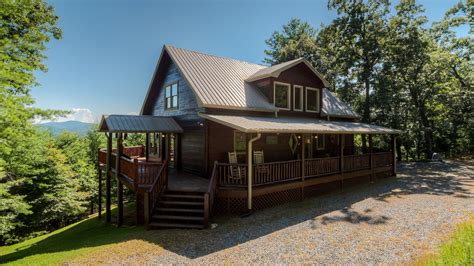 Figure the cost per person for renting a cabin. Pinecrest Cabin Rentals - cabin