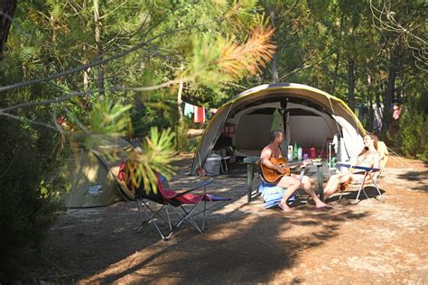 Stellpl Tze Im Fkk Camping Am Atlantik In Frankreich Euronat