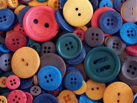 50 Fall Coloured Buttons Mixed Tones Mixed Sizes Buttons