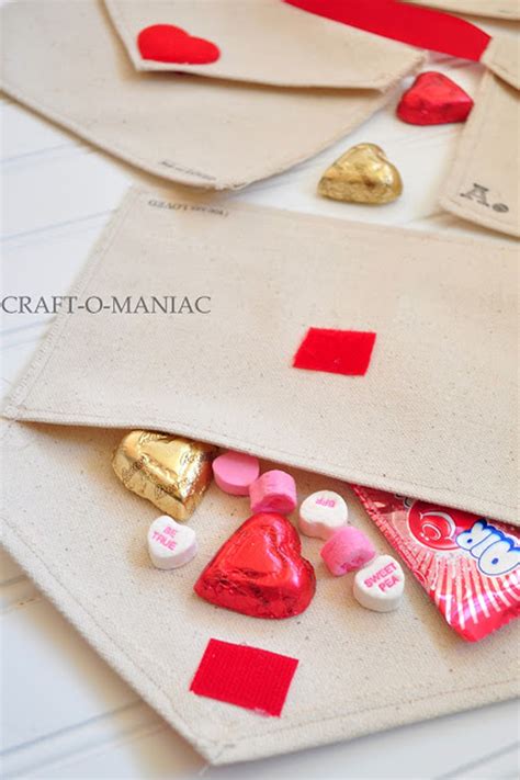 Try these twenty creative and unique design ideas to inspire your own valentine's day creations. 42 Valentine's Day Crafts and DIY Ideas - Best Ideas for ...