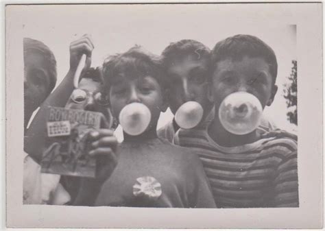 The Joy Of Chewing Gum And Blowing Bubbles 16 Brilliant Snapshots Flashbak