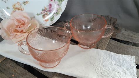 1930s Hazel Atlas Glass Co Pink Florentine Poppy No 1 Creamer Open