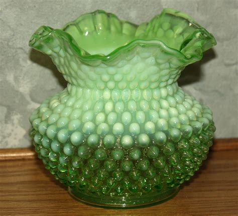 28 Attractive Green Ceramic Vase Decorative Vase Ideas