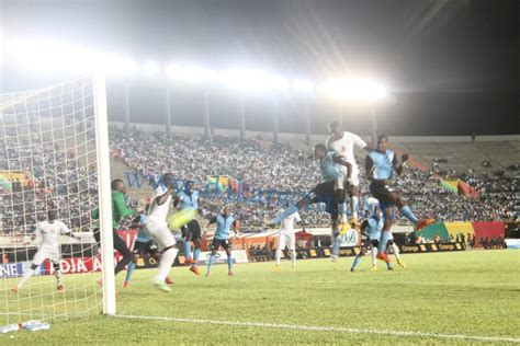Les Images Du Match Sénégal Vs Bostwana Au Stade Léopold Sédar Senghor