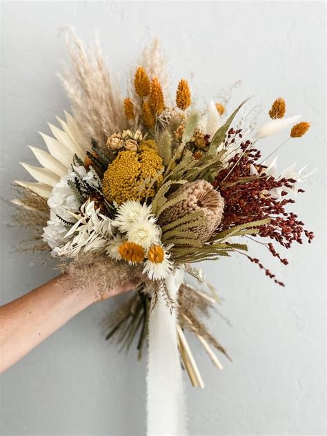 Mustard And Rust Pampas Grass Bouquet In 2020 Pampas Grass Bouquet